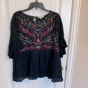 Umgee Black Floral Embroidered Blouse